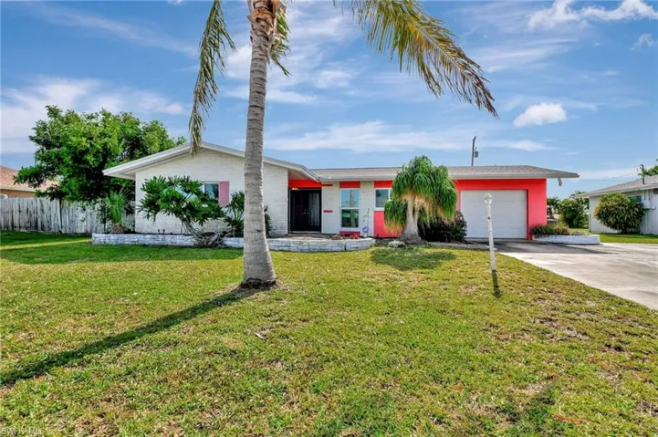 4411 SE 14th  PL, Cape Coral, FL 33904