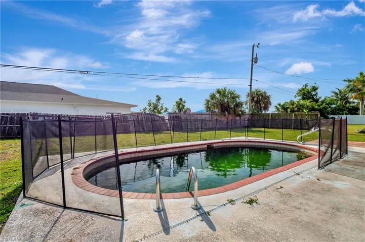 4411 SE 14th  PL, Cape Coral, FL 33904