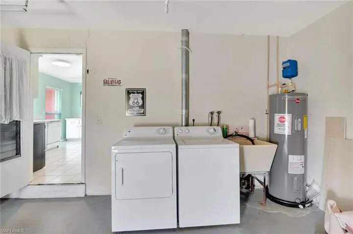 4411 SE 14th  PL, Cape Coral, FL 33904