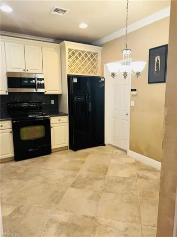 3396 Dandolo Cir, Cape Coral, Florida 33909