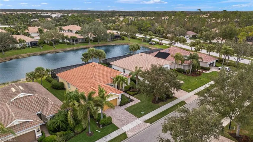 11108  Laughton  CIR, Fort Myers, FL 33913