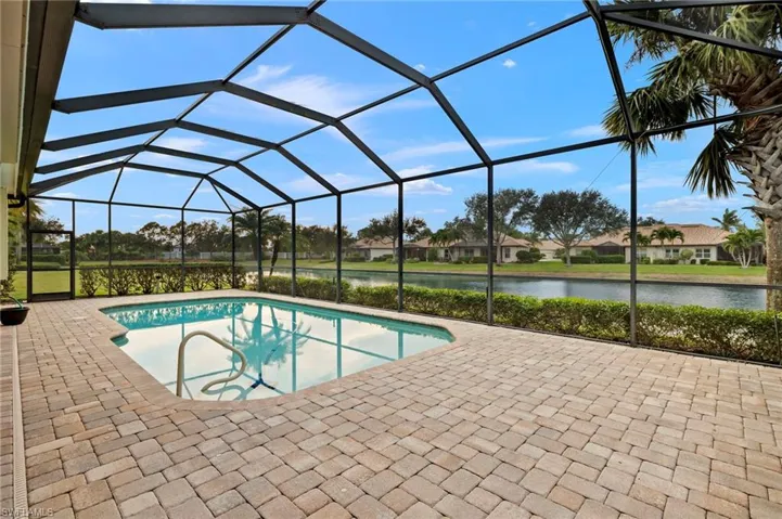 11108  Laughton  CIR, Fort Myers, FL 33913