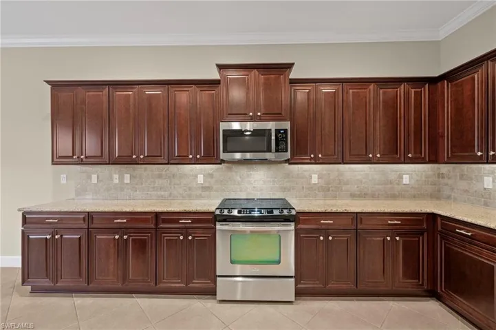 11108  Laughton  CIR, Fort Myers, FL 33913