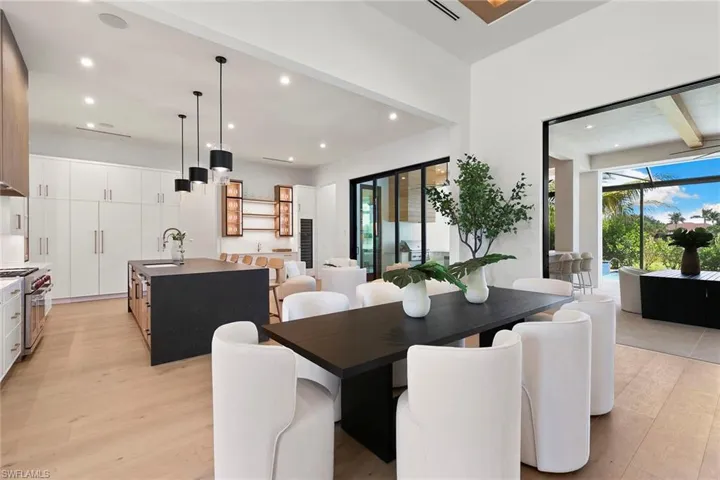 2309 Anthony Ct, Naples, Florida 34109