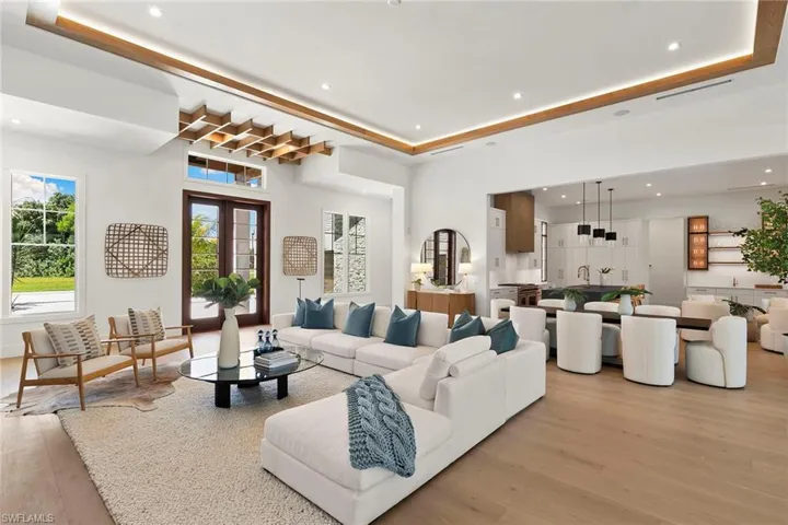 2309 Anthony Ct, Naples, Florida 34109
