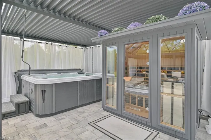 14421 Blue Bay Cir, Fort Myers, Florida 33913