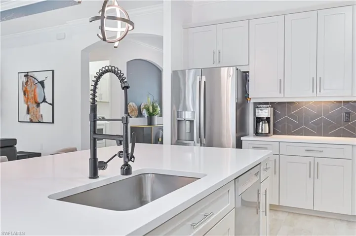 14421 Blue Bay Cir, Fort Myers, Florida 33913