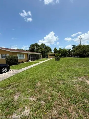 4319 Golden Gate Pkwy, Naples, Florida 34116