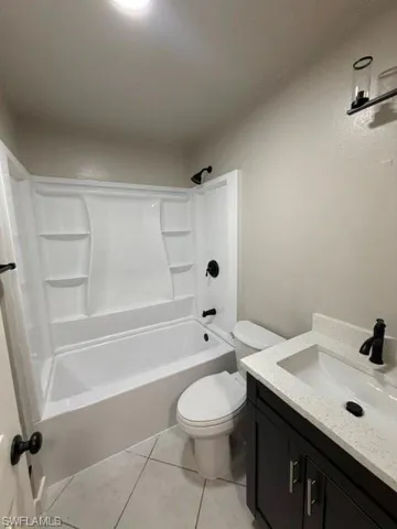 4319 Golden Gate Pkwy, Naples, Florida 34116