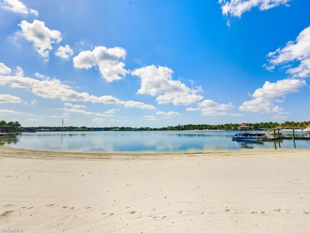 Mirasol's beachfront