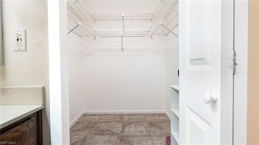 Master Walk In Closet