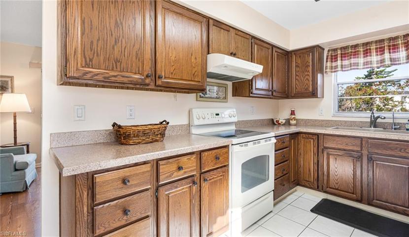 1317  Sandtrap  DR, Fort Myers, FL 33919