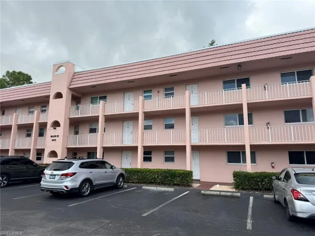 400 Forest Lakes Blvd 209, Naples, Florida 34105