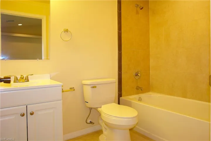 530 SE 5th  AVE, Cape Coral, FL 33990