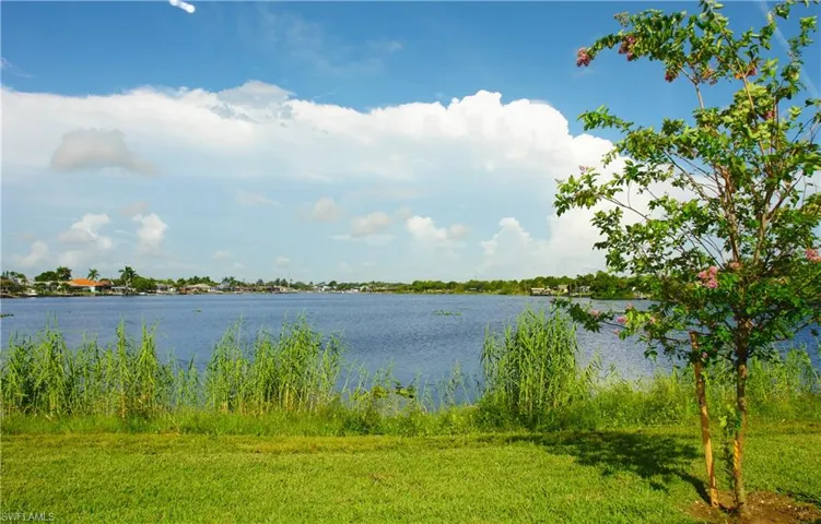 530 SE 5th  AVE, Cape Coral, FL 33990