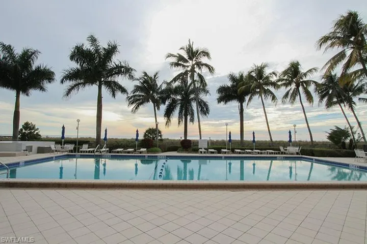 140 Seaview Ct S-902, Marco Island, Florida 34145