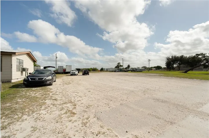 New Market W RD, Immokalee, FL 34142