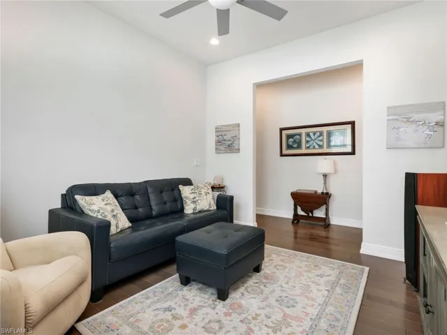 9225 Cayman Dr, Naples, Florida 34114