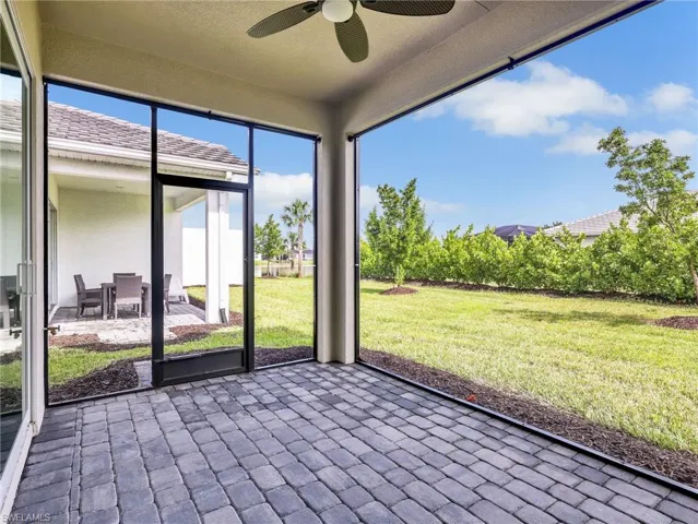 9225 Cayman Dr, Naples, Florida 34114