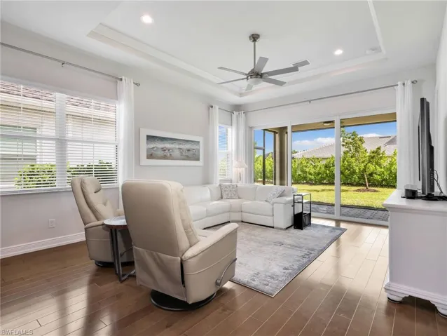 9225 Cayman Dr, Naples, Florida 34114