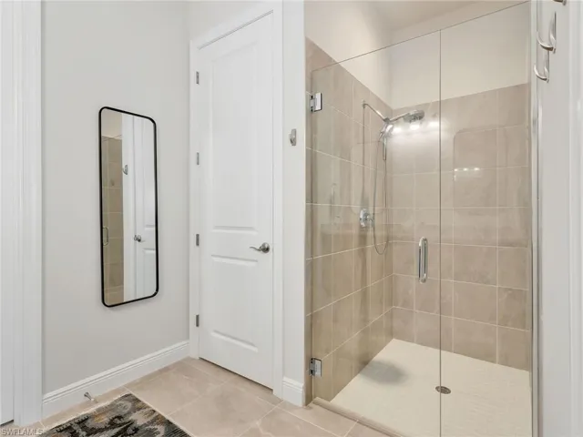 9225 Cayman Dr, Naples, Florida 34114