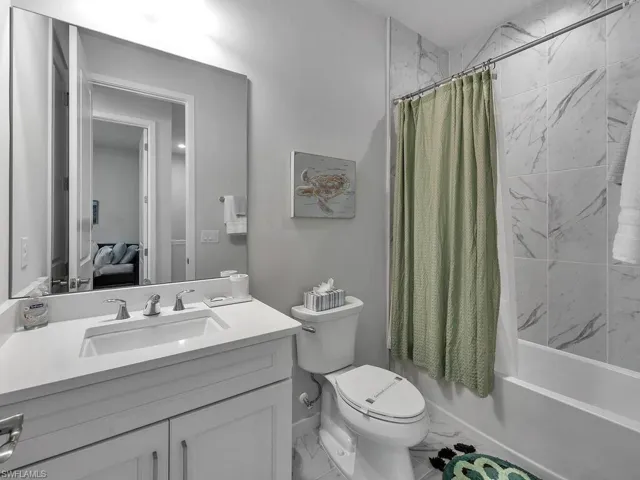 13078  Pembroke  DR, Naples, FL 34105