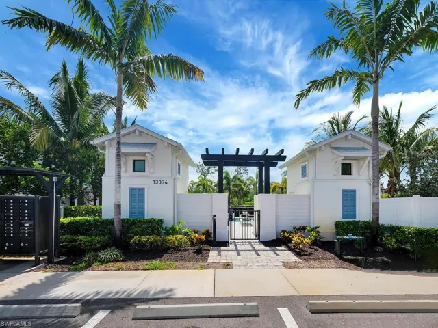 13078  Pembroke  DR, Naples, FL 34105