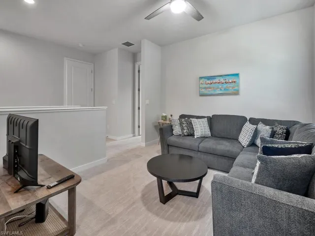 13078  Pembroke  DR, Naples, FL 34105