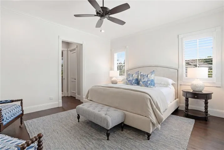 160 16th Ave S, Naples, Florida 34102