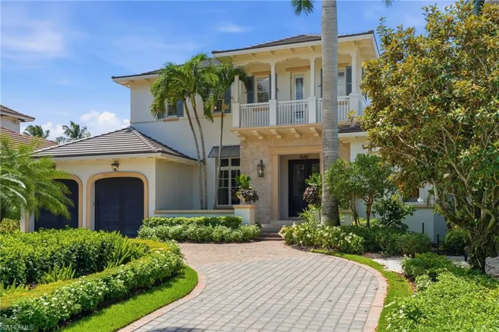 160 16th Ave S, Naples, Florida 34102