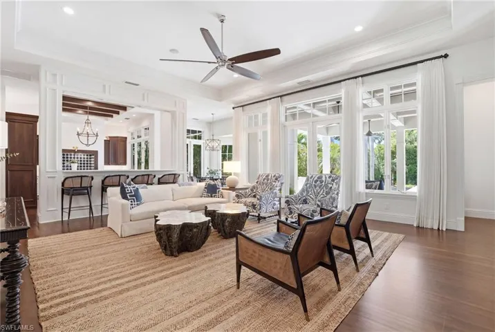 160 16th Ave S, Naples, Florida 34102