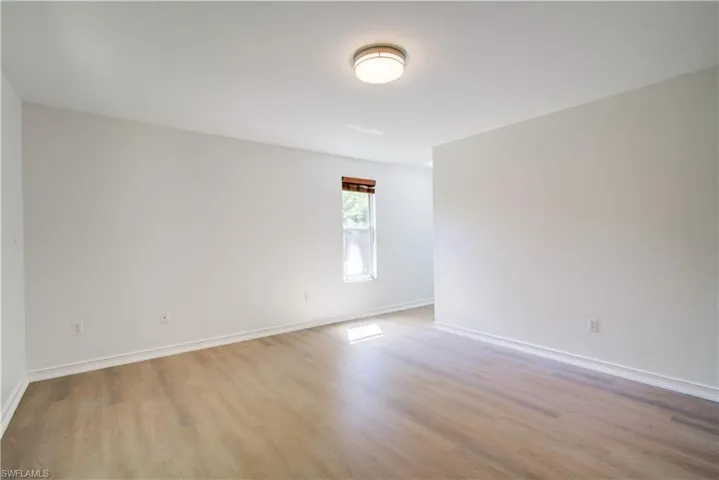 731 Jung Blvd E, Naples, Florida 34120
