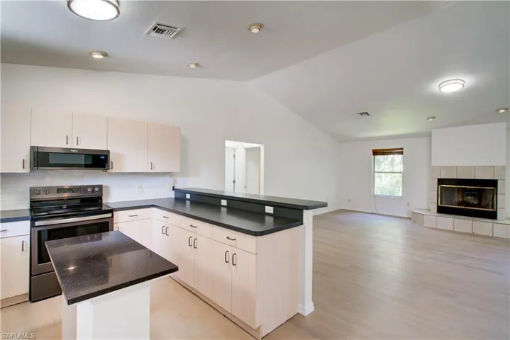731 Jung Blvd E, Naples, Florida 34120