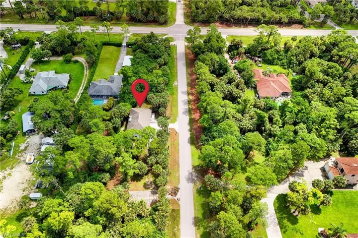 731 Jung Blvd E, Naples, Florida 34120
