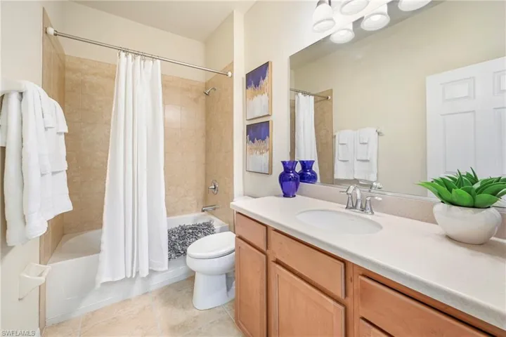 21389  Bella Terra  BLVD, Estero, FL 33928