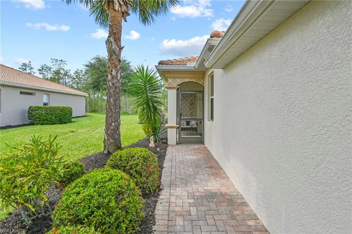 21389  Bella Terra  BLVD, Estero, FL 33928