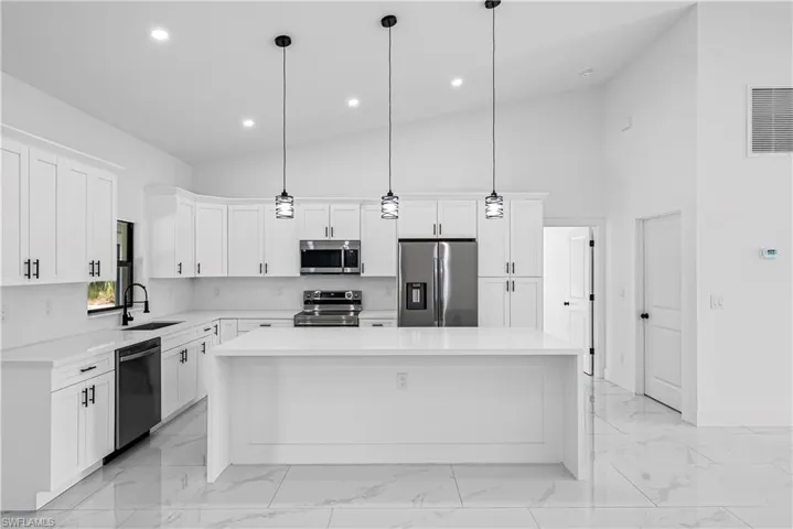 7870 19th Pl, Labelle, Florida 33935