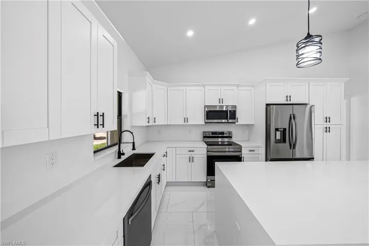 7870 19th Pl, Labelle, Florida 33935