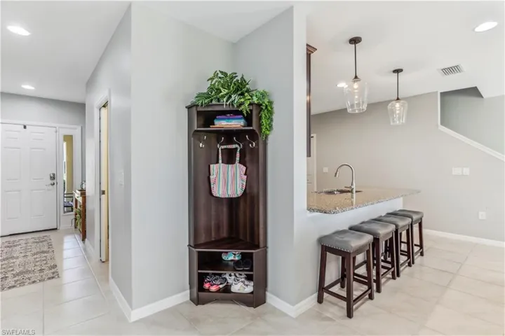 3858  Tilbor  CIR, Fort Myers, FL 33916