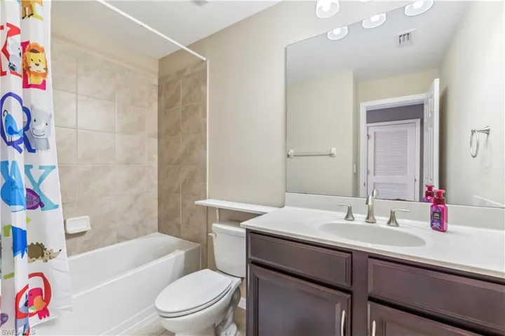 3858  Tilbor  CIR, Fort Myers, FL 33916