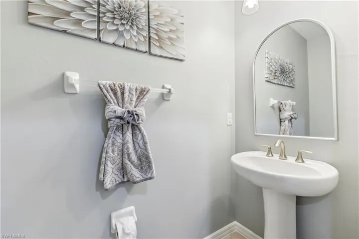 3858  Tilbor  CIR, Fort Myers, FL 33916