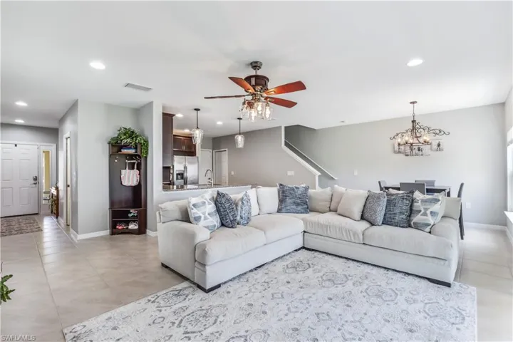 3858  Tilbor  CIR, Fort Myers, FL 33916