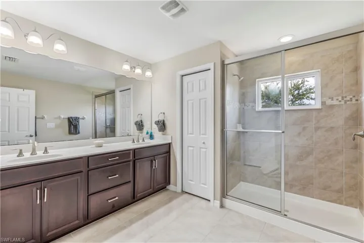 3858  Tilbor  CIR, Fort Myers, FL 33916