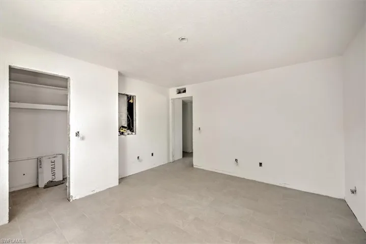 16200  Dublin  CIR, Fort Myers, FL 33908