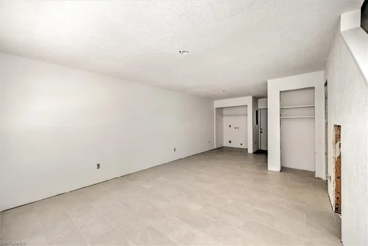 16200  Dublin  CIR, Fort Myers, FL 33908