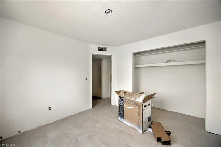 16200  Dublin  CIR, Fort Myers, FL 33908