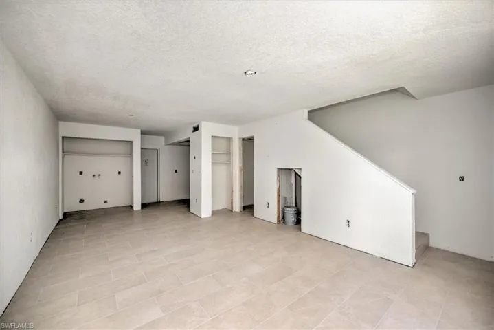 16200  Dublin  CIR, Fort Myers, FL 33908