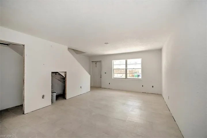 16200  Dublin  CIR, Fort Myers, FL 33908
