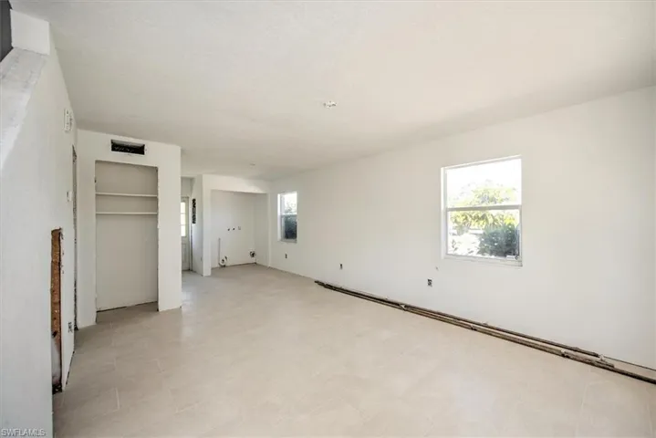 16200  Dublin  CIR, Fort Myers, FL 33908