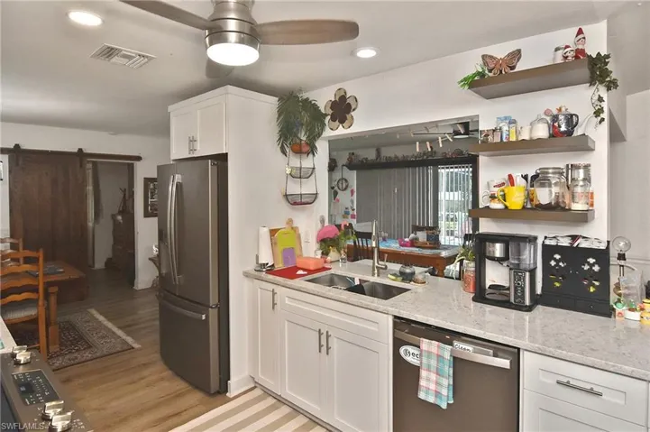 1414 Se 18th Ter, Cape Coral, Florida 33990